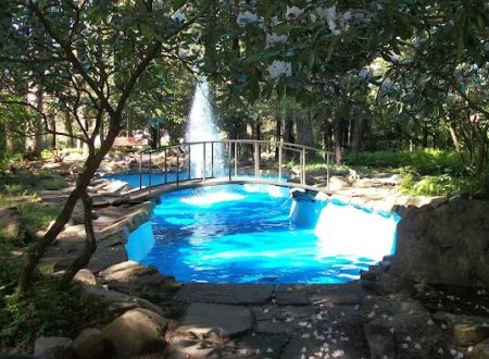 HilltopLodge