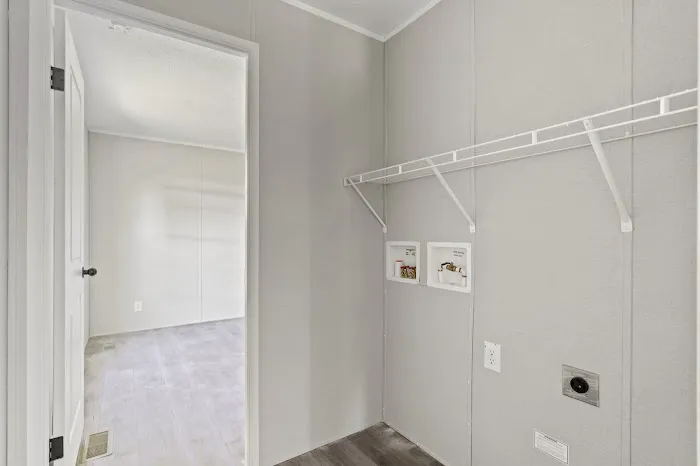 Ideal North Manufactured Home Community Picture 7