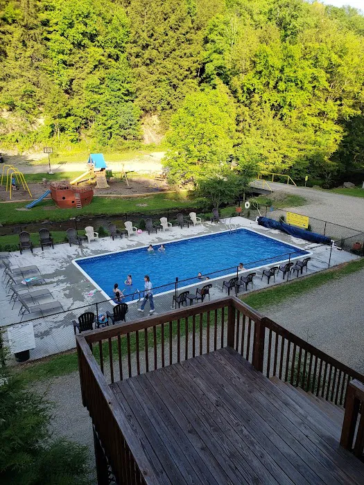 Whispering Winds Campground and Cabins Picture 7