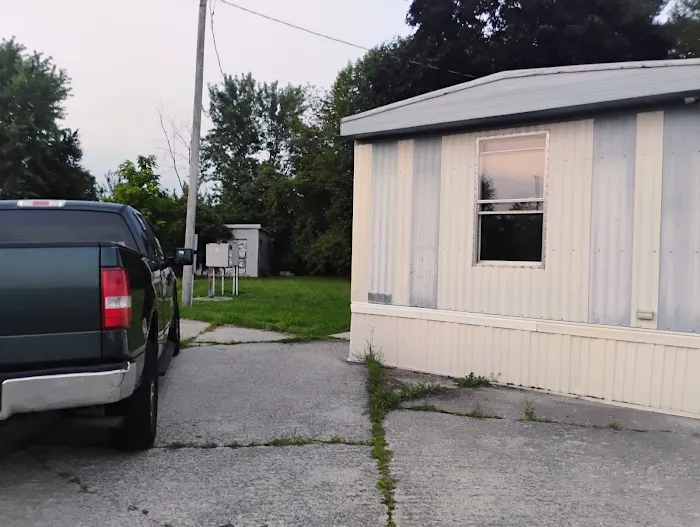 Golden Rule Mobile Home Park Picture 1