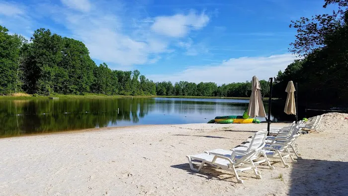Small Country Campground Picture 4
