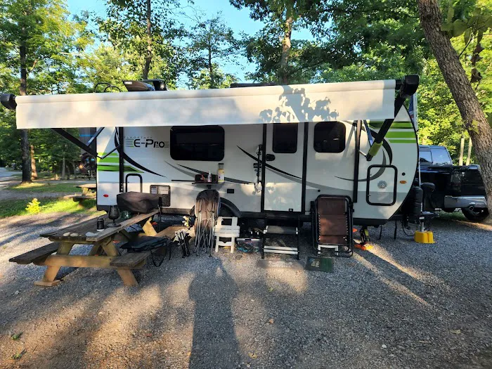Happy Hills Campground Picture 8