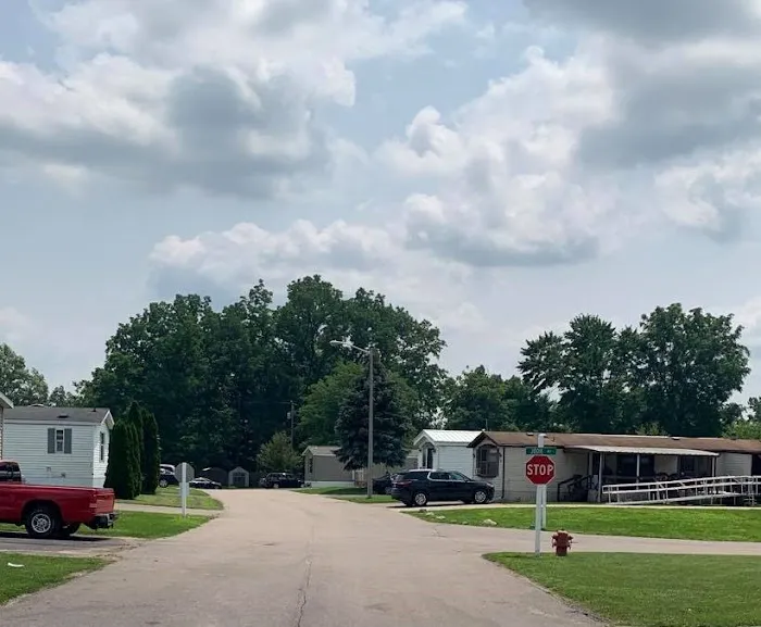 Spruce Tree Mobile Home Park Picture 5