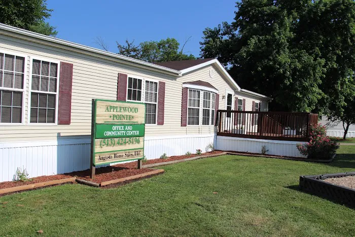 Applewood Pointe Mobile Home Park Picture 10