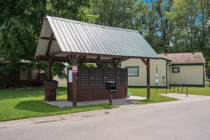Green Acres Mobile Home Village Picture 5