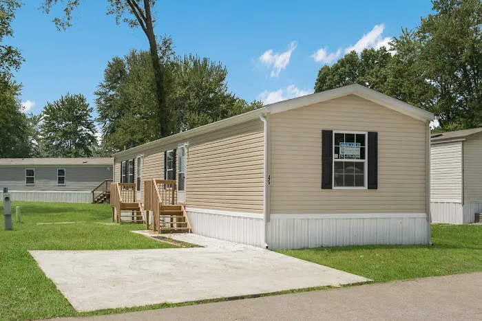 Green Acres Mobile Home Village Picture 2