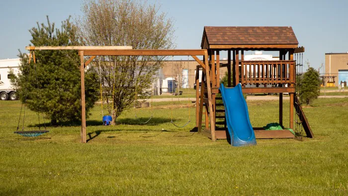 Deerfield Properties Picture 9