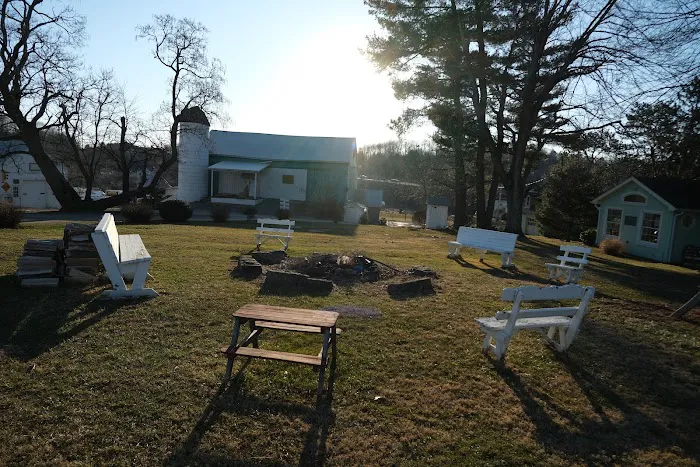 Deerfield Properties Picture 8
