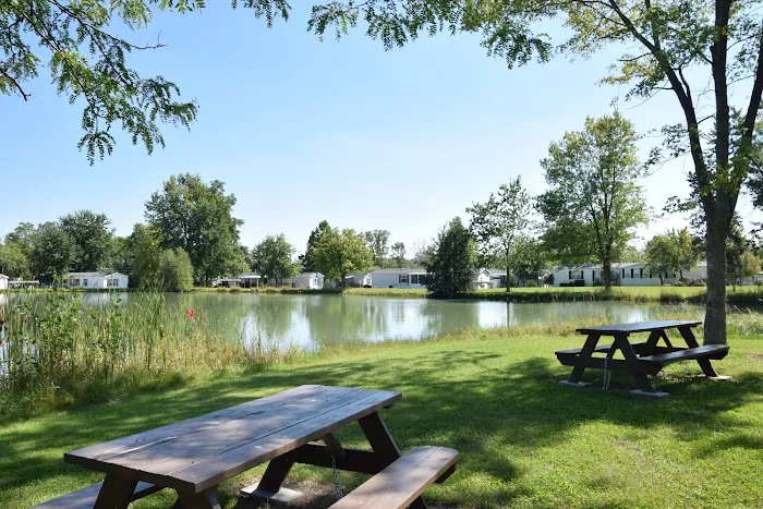 Bluffton Woods Manufactured Home Community Picture 10