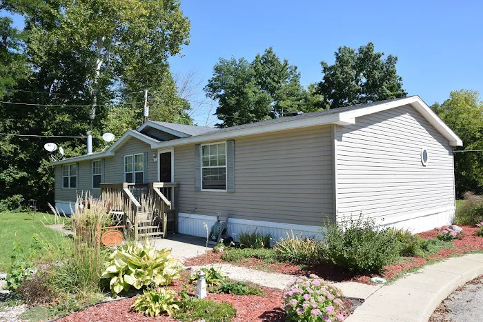 Bluffton Woods Manufactured Home Community Picture 6