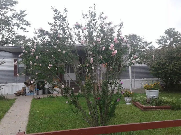 Countyline Mobile Home Park Picture 1