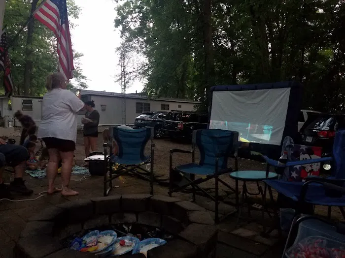 Vinings Trailer Park Picture 2