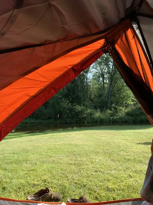 Clyde River Camping Picture 1