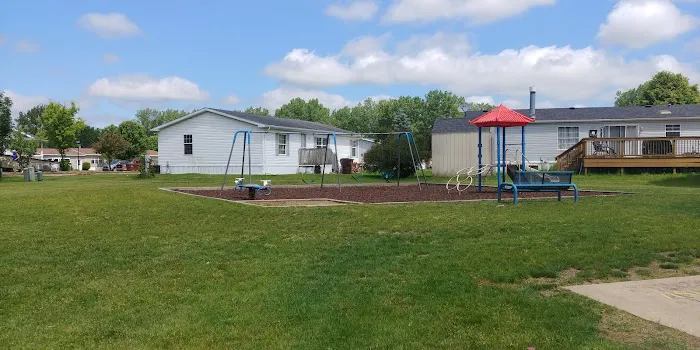 Eaton Pine Village Manufactured Housing Community Picture 6