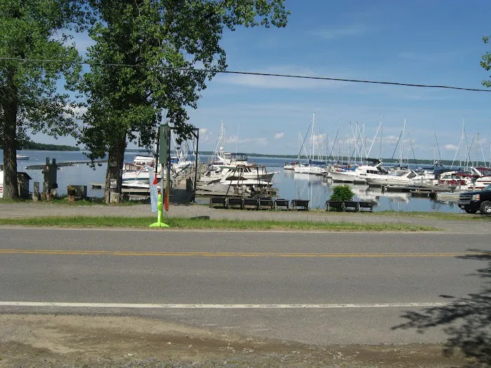 Monty's Bay Campsites Picture 8