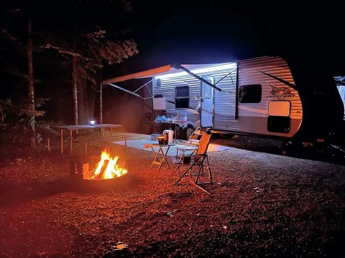 Hemlock Grove Campground Picture 5