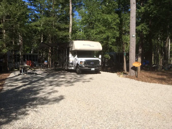 Hemlock Grove Campground Picture 6