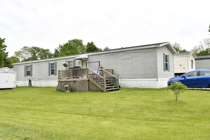 Centreville Mobile Home Park Picture 2