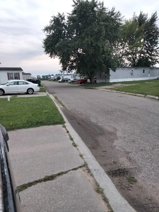 Memory Lane Mobile Home Park Picture 2