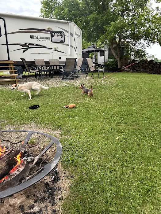 Lazy Acres Campgrounds Picture 7