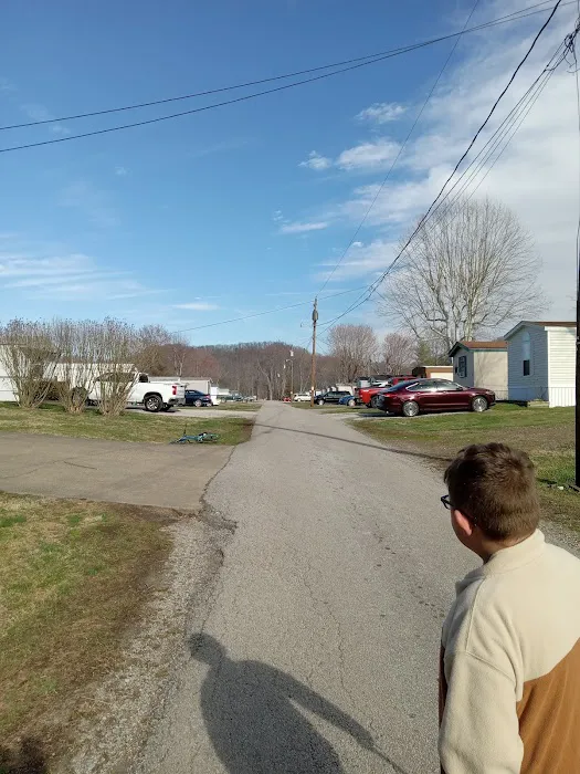 HAPI DAY MANUFACTURER MOBILE HOME LLC Picture 2