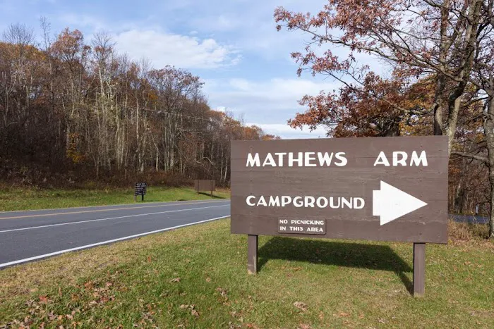 Mathews Arm Campground Picture 5