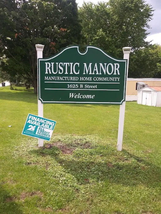Rustic Manor Manufactured Home Community Picture 7