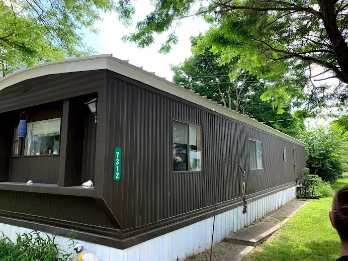 Starlight Mobile Home Park Picture 1