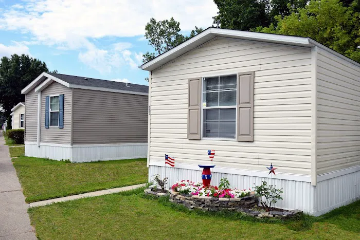 College Park Estates Manufactured Home Community Picture 3