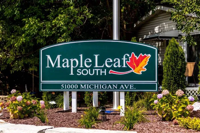 Maple Leaf South Picture 7