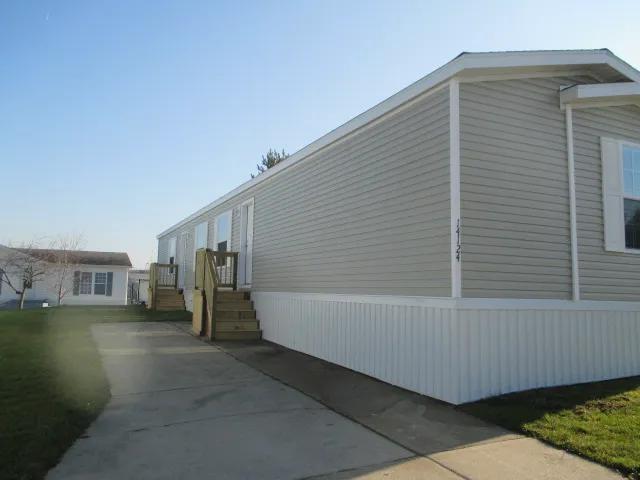 Plymouth Hills/AJR Home Sales Picture 8