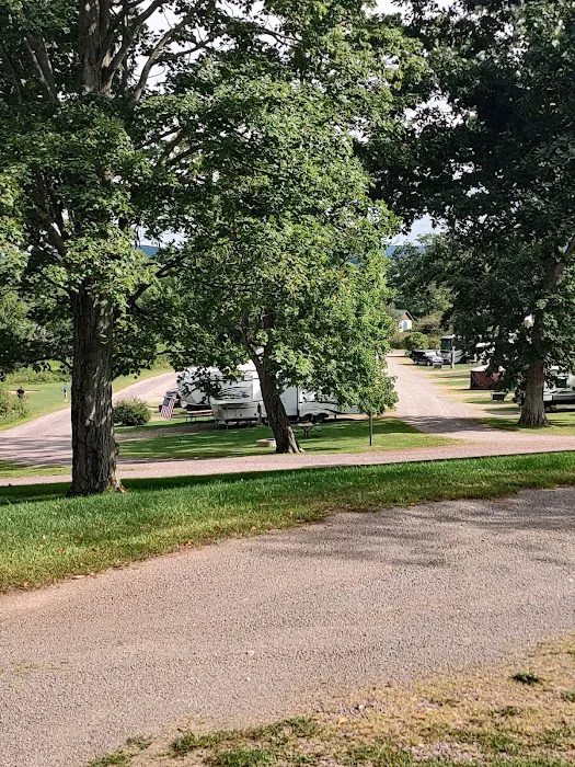 Hickory Hollow Campground Picture 9
