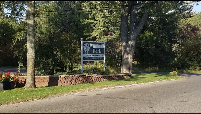 Windmill Mobile Home Community and Sales.. Theroux Development Company, Inc. Picture 6