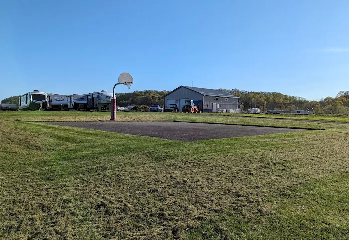 Wheel-In Campground Picture 7