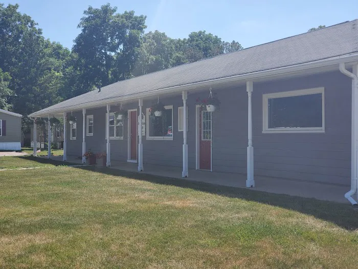 Grand Oaks Village Picture 8