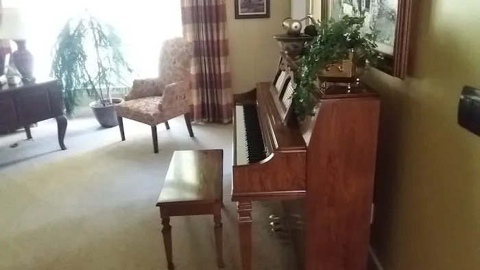 Oak Brook Estates Mobile Home Picture 10
