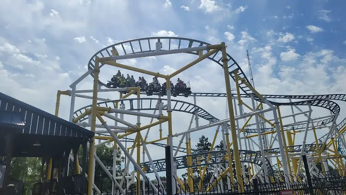 Six Flags Darien Lake Picture 8