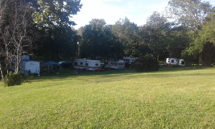 Riverview Camp Ground & Marina Picture 5
