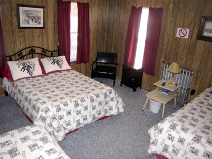 Charlie's Inn Junction Campground Picture 5