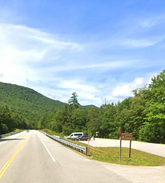 Fourth Iron Campground parking area Picture 9