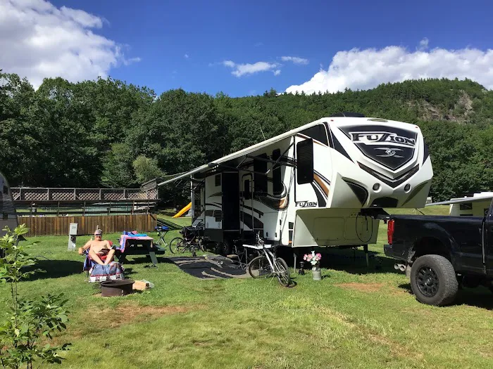 Green Meadow Camping Area Picture 10