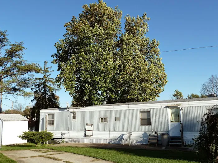 Hazelhurst Mobile Home Park Picture 9