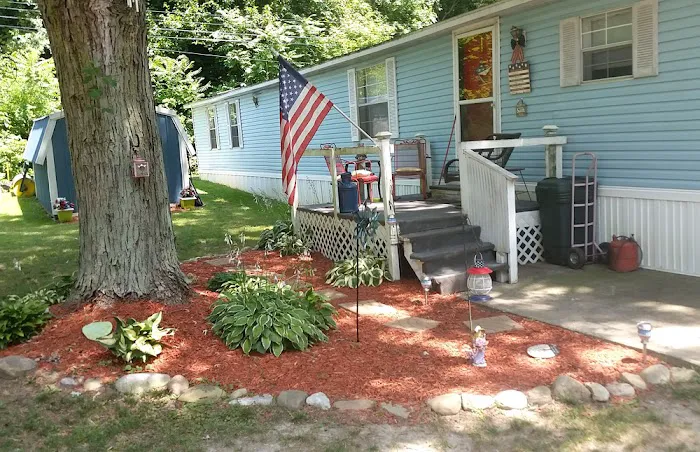 Hillcrest Mobile Home Park Picture 1