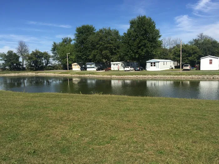 Lakeview Mobile Home Community Picture 2
