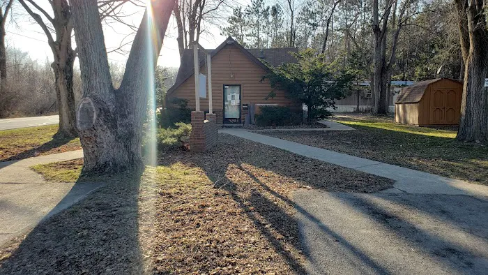 Whispering Pines Trailer Park Picture 2