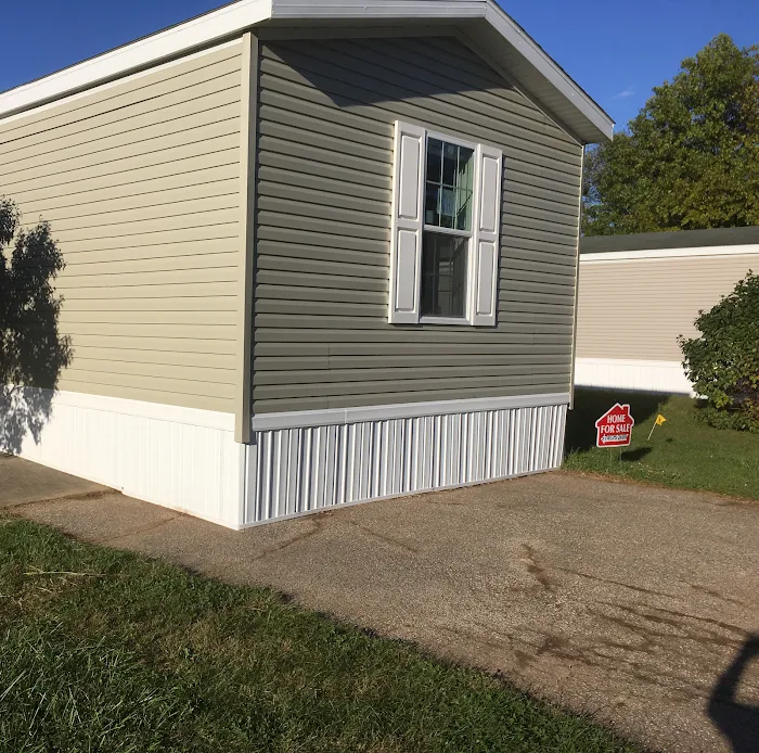 Country Club Crossing Mobile Home Community Picture 10