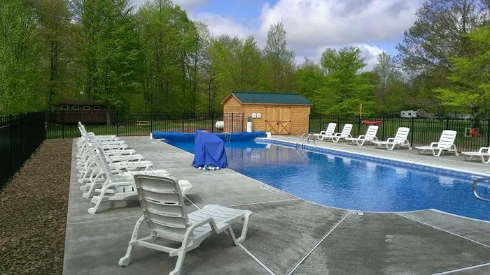 Forest Ridge Cabins and Campgrounds Picture 3