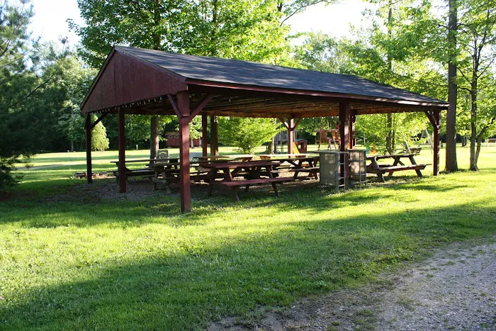 Forest Ridge Cabins and Campgrounds Picture 8
