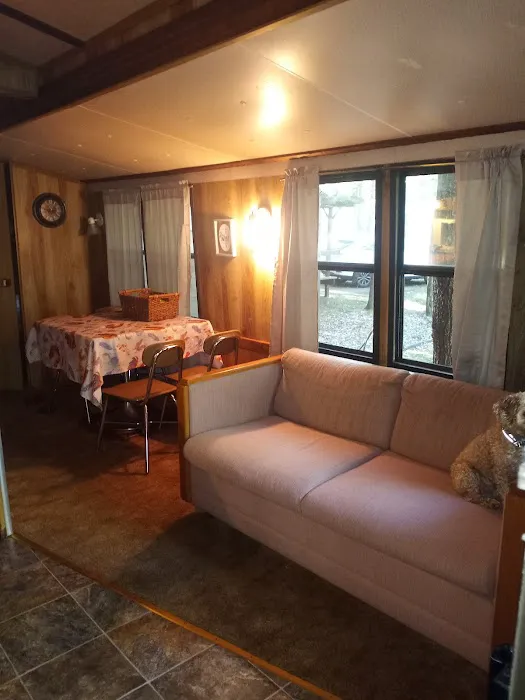 Colors of the Forest RV Resort and Campground Picture 9