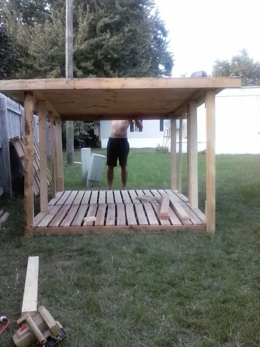 Poplar's Mobile Home Park Picture 9